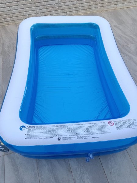بركة سباحة